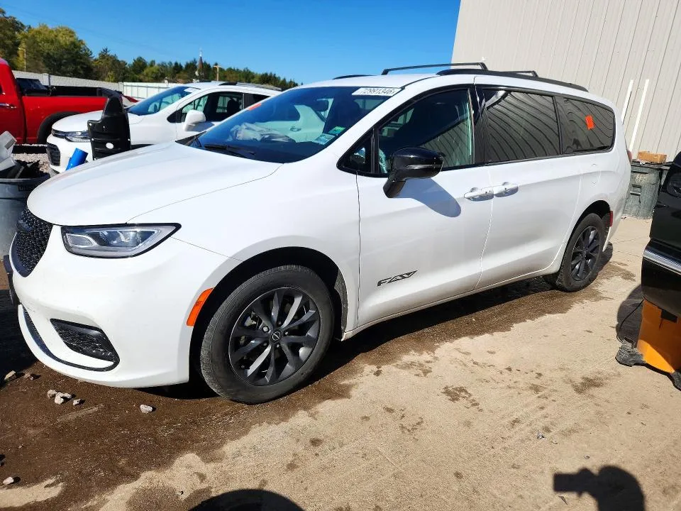 Chrysler Pacifica 2025 из США — купить под ключ