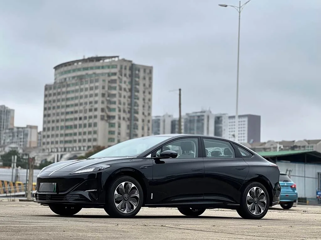 Hongqi EH5 (Tiangong 05) 2026 из Китая — купить под ключ
