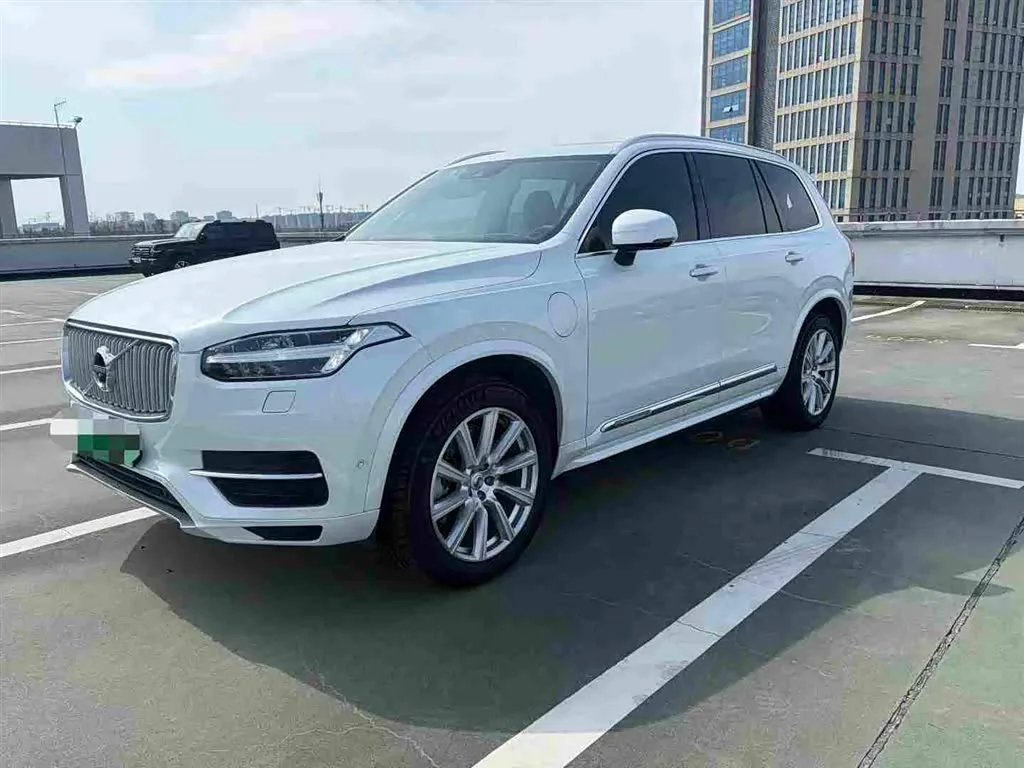 Volvo XC90 Hybrid 2019 из Китая — купить под ключ