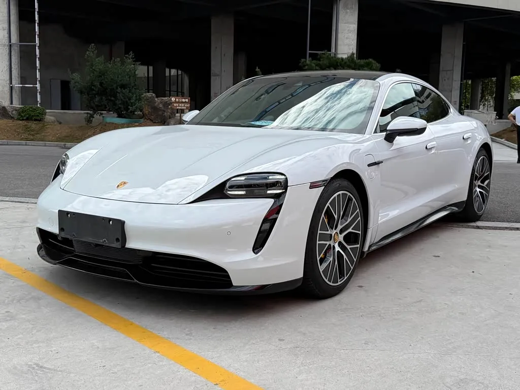 Porsche Taycan 2020 из Китая — купить под ключ