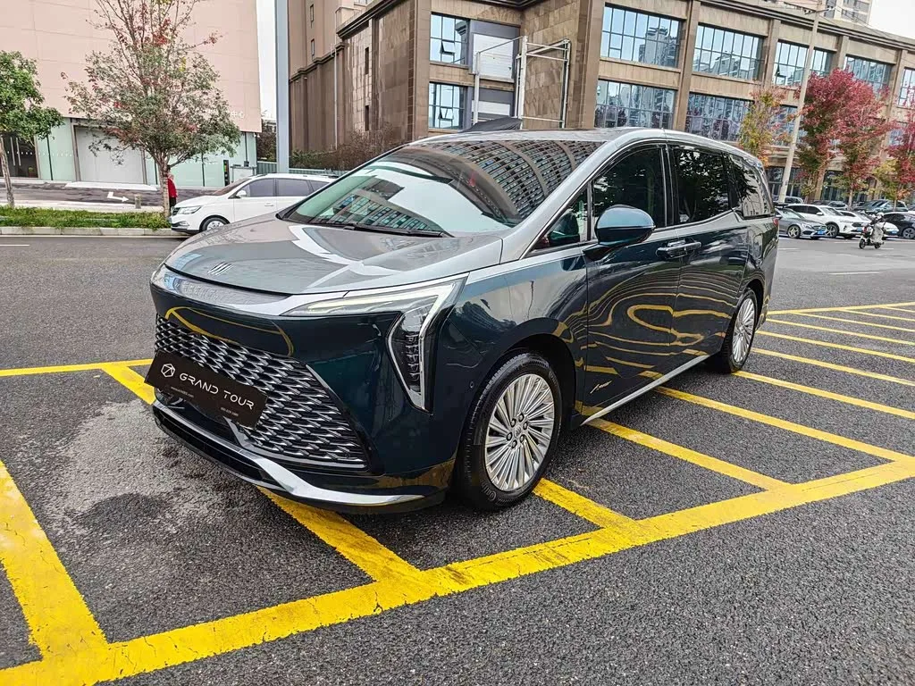 Buick GL8 Century 2023 из Китая — купить под ключ