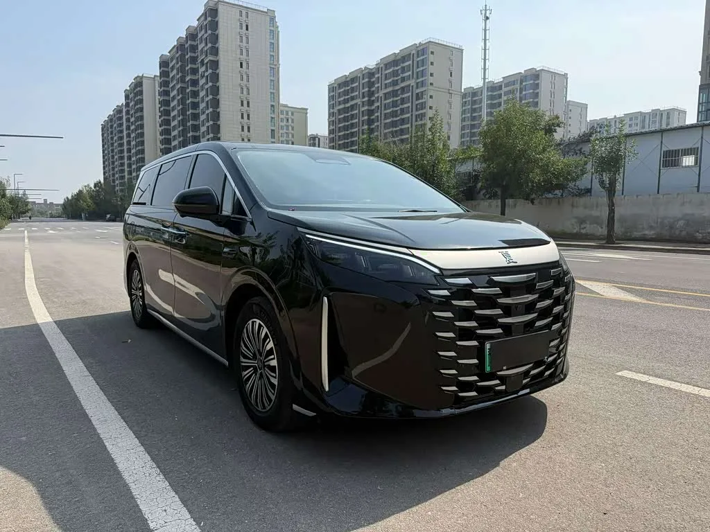 BYD Xia 2025 из Китая — купить под ключ