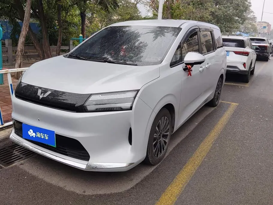 Wuling Starlight 730 Hybrid/EV 2026 из Китая — купить под ключ