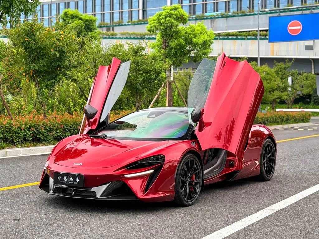 Mclaren Artura 2023 из Китая — купить под ключ