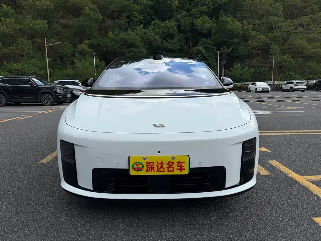 LiXiang i8 2026 из Китая — купить под ключ