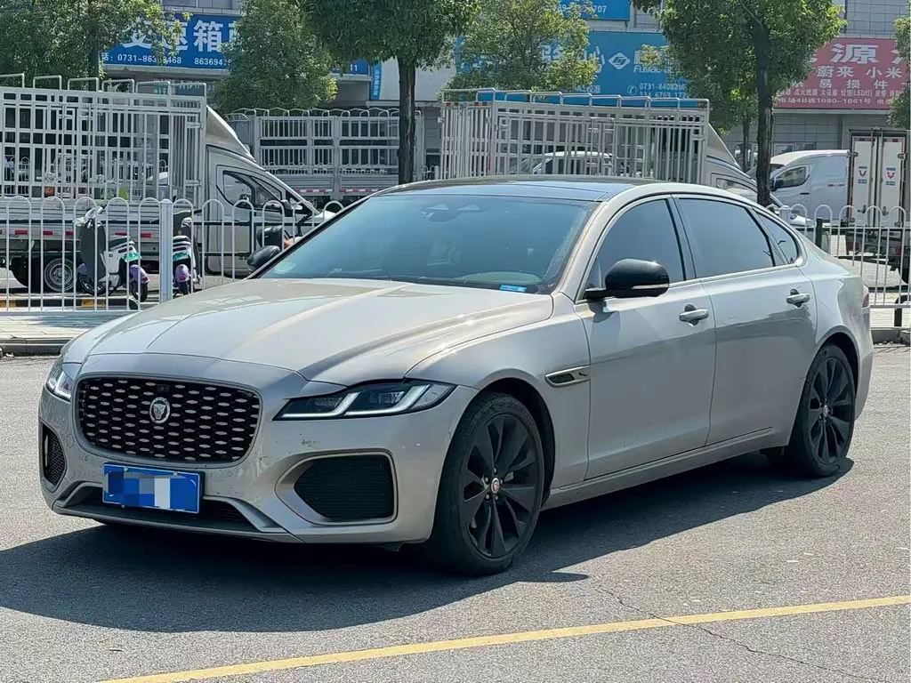 Jaguar XF L 2023 из Китая — купить под ключ