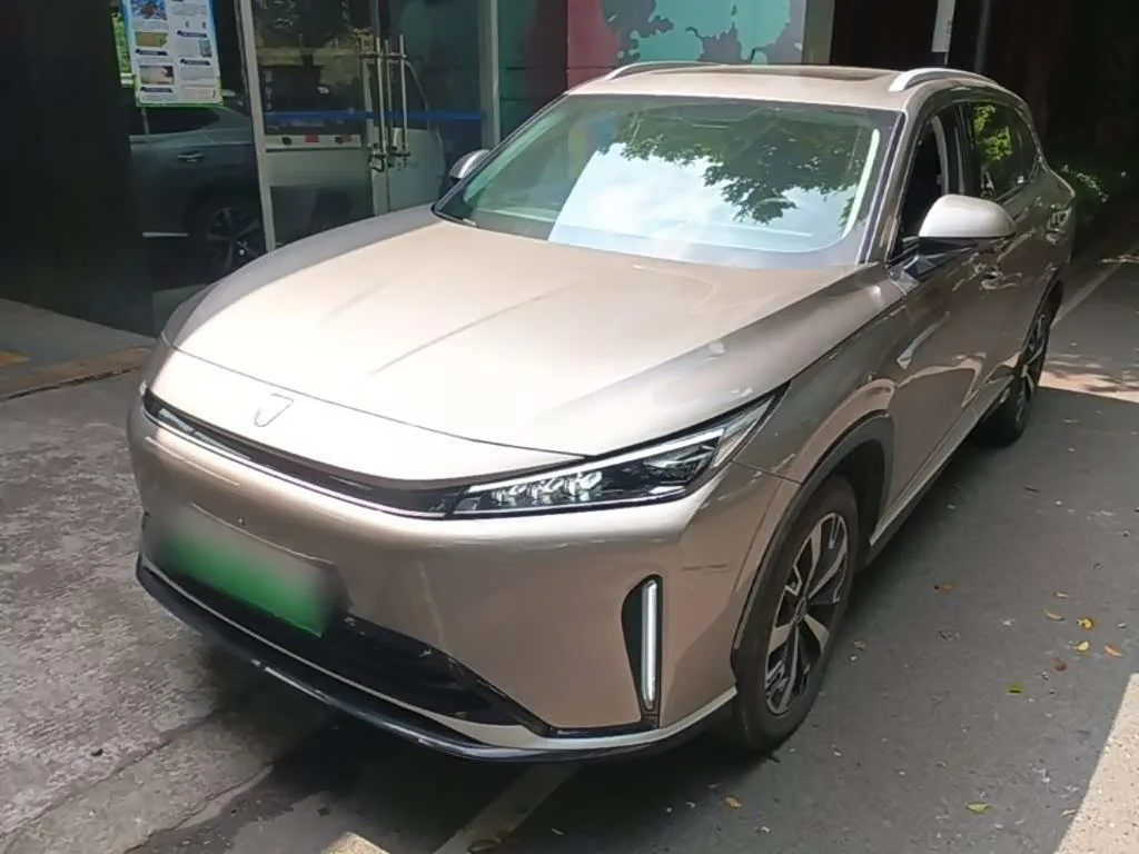 Roewe D5X DMH 2025 из Китая — купить под ключ