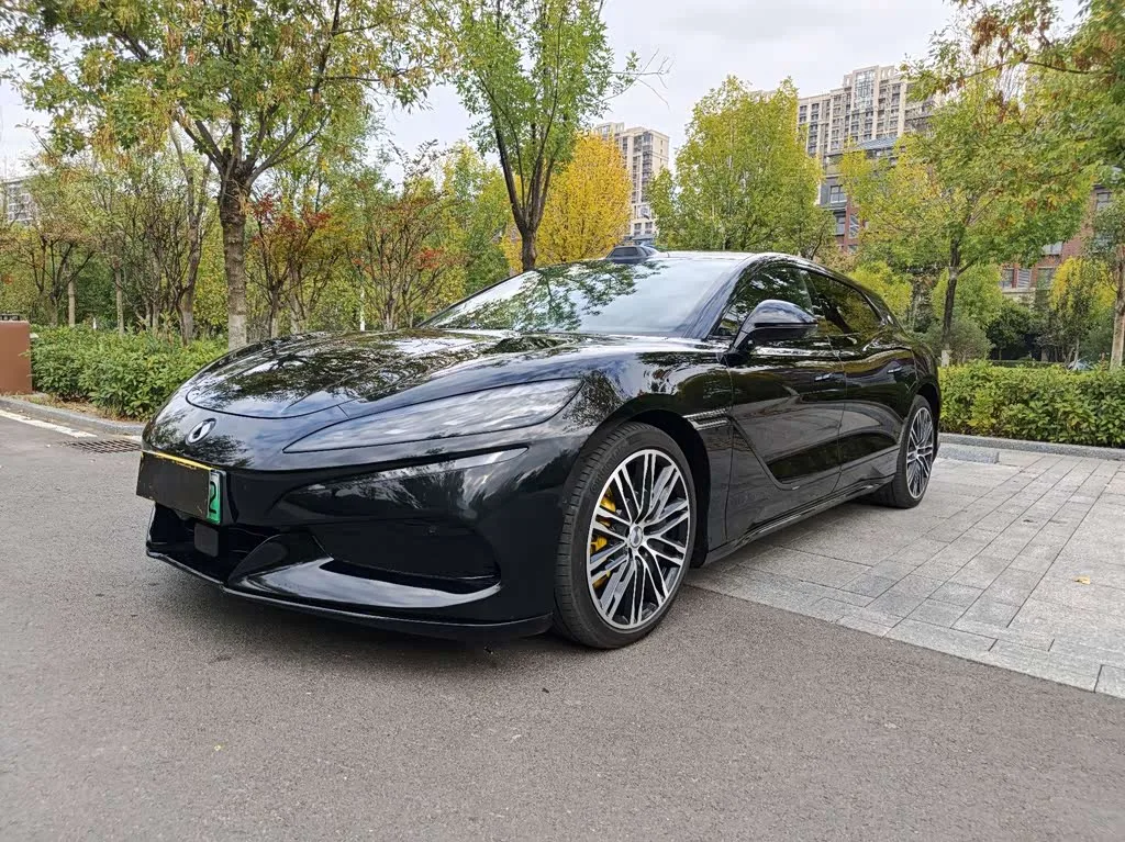 Denza Z9GT 2026 из Китая — купить под ключ