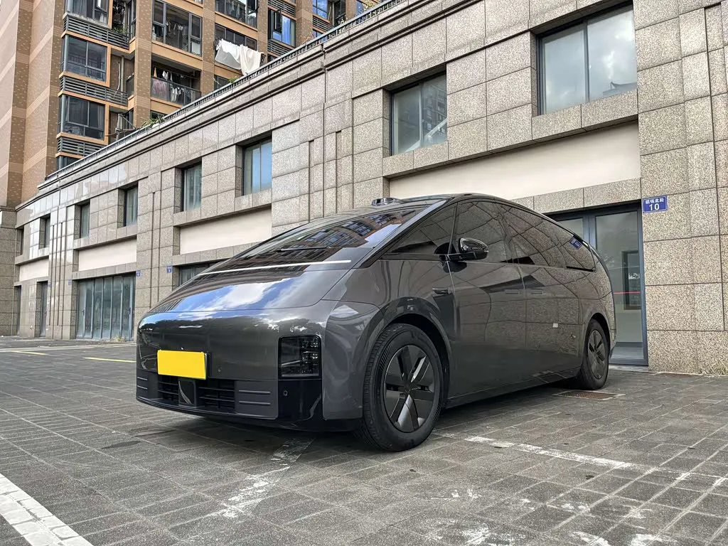 LiXiang Mega 2025 из Китая — купить под ключ