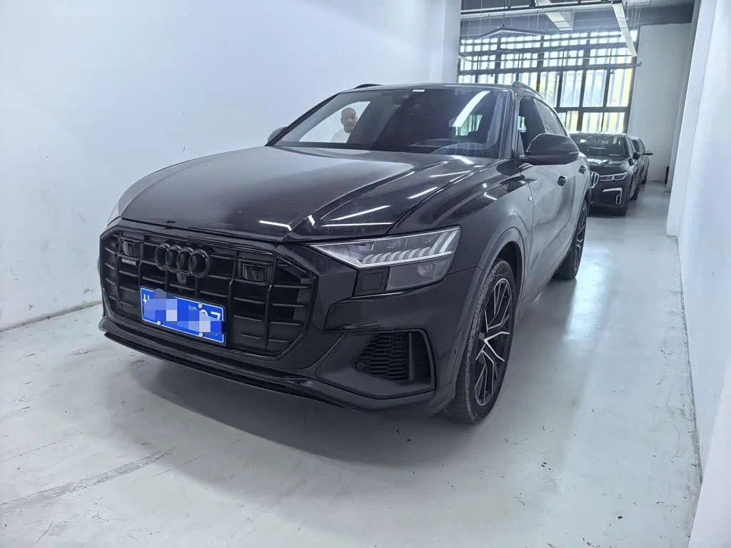 Audi Q8 2022 из Китая — купить под ключ
