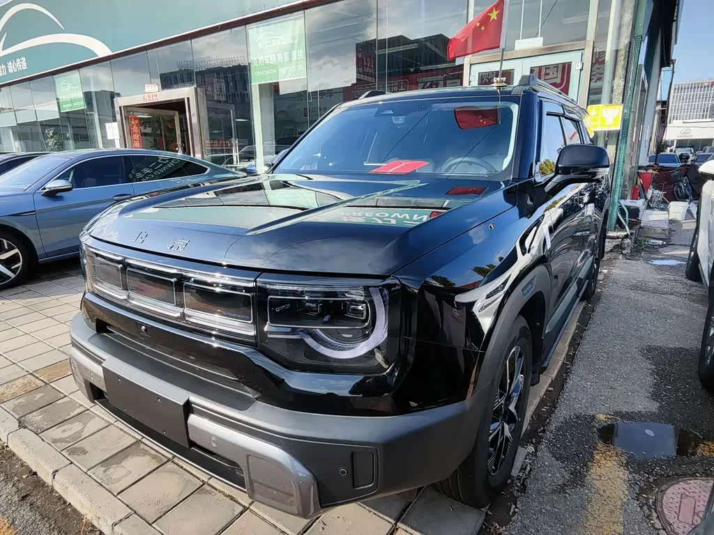BAIC Beijing BJ30 2025 из Китая — купить под ключ