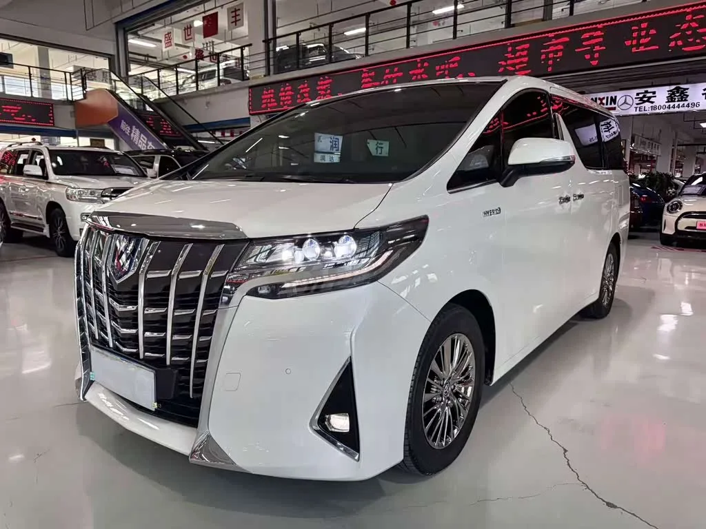 Toyota Alphard 2017 из Китая — купить под ключ