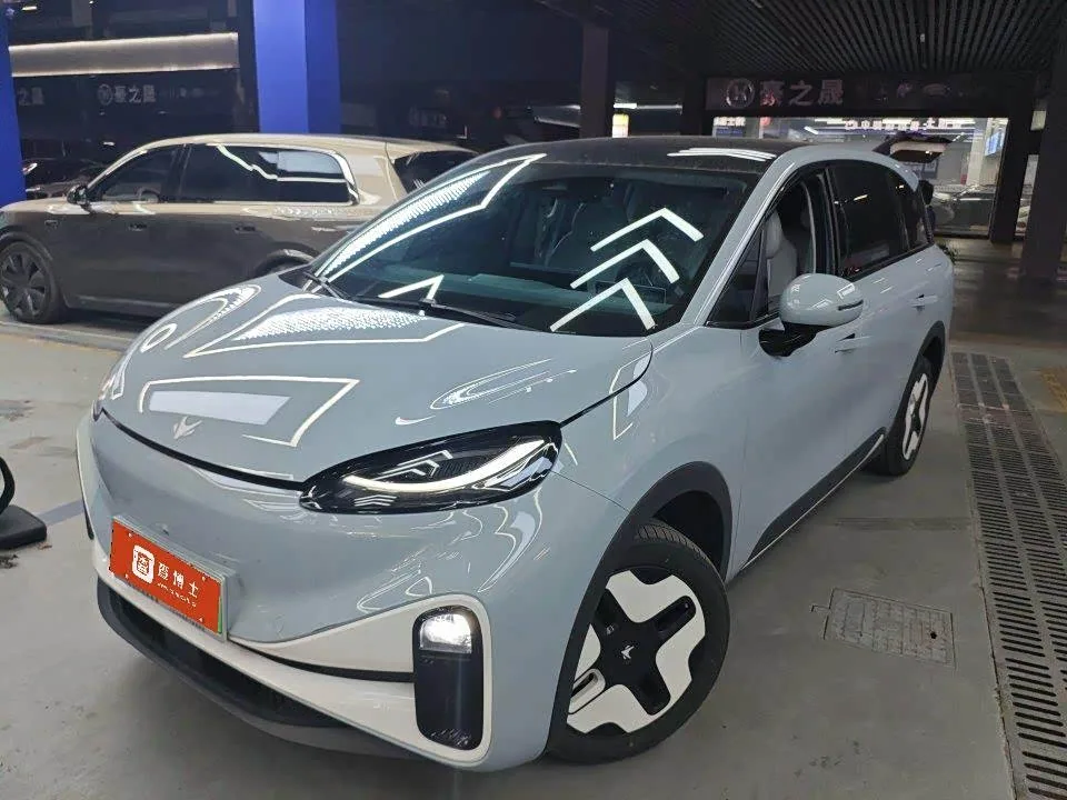 BAIC Arcfox Kaola S 2025 из Китая — купить под ключ