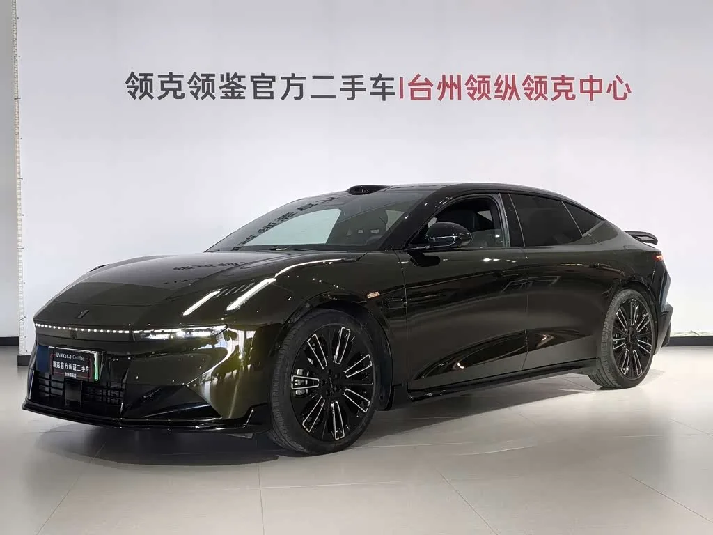 Lynk & Co 30 EM-P Hybrid 2025 из Китая — купить под ключ
