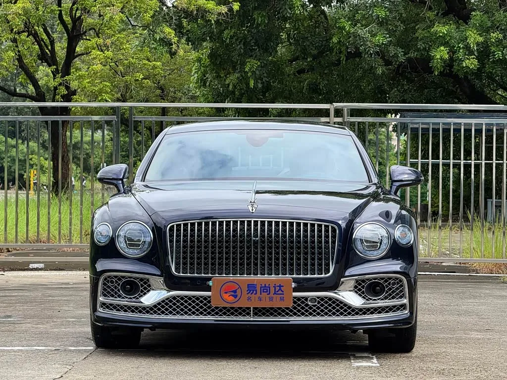 Bentley Flying Spur 2023 из Китая — купить под ключ