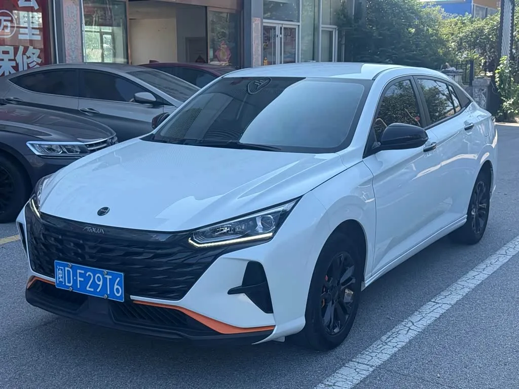 Dongfeng Aeolus Yixuan 2022 из Китая — купить под ключ
