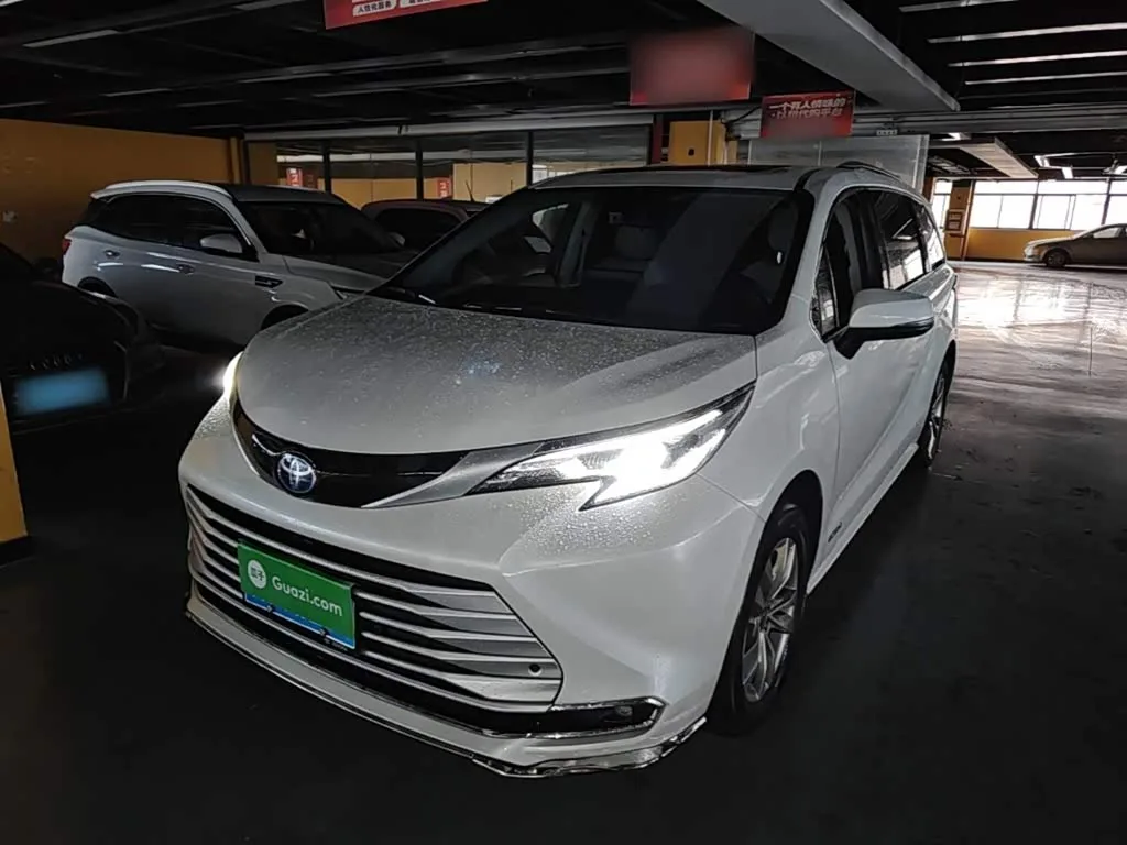 Toyota Sienna 2023 из Китая — купить под ключ