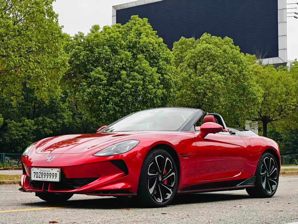 MG Motor Cyberster 2023 из Китая — купить под ключ