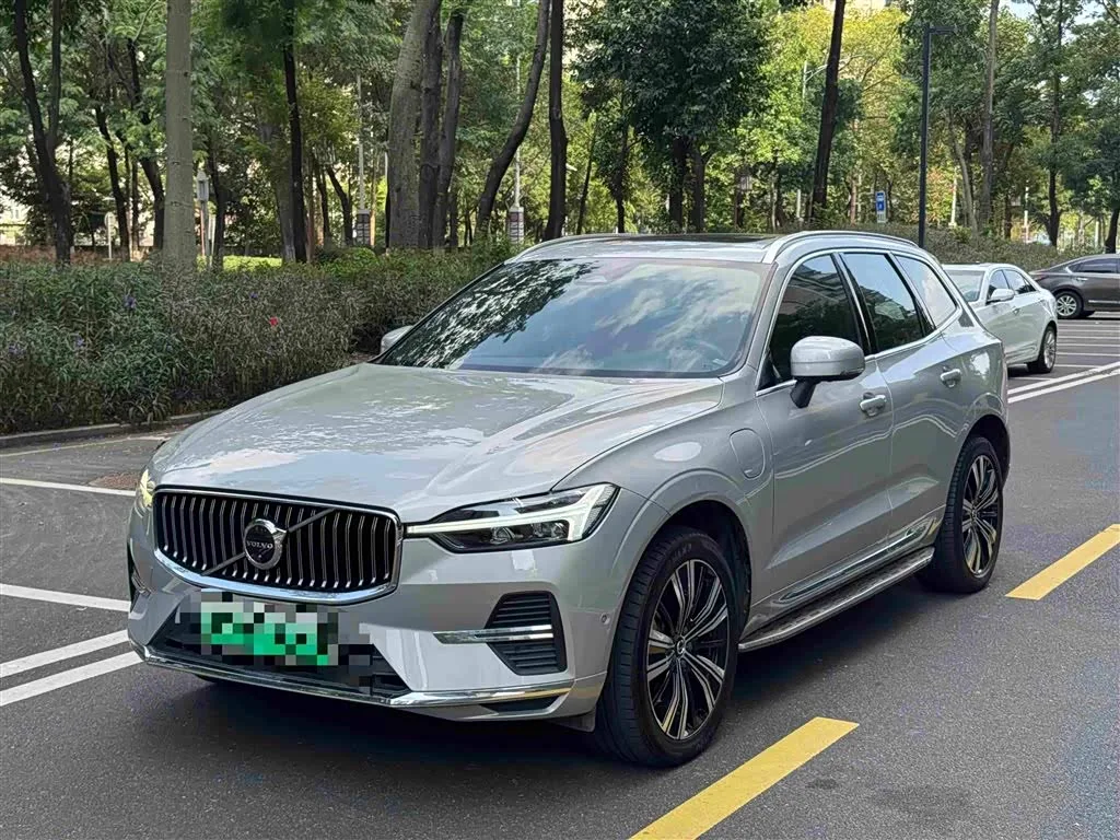 Volvo XC60 Hybrid 2021 из Китая — купить под ключ
