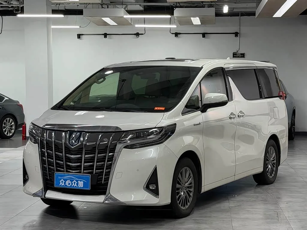 Toyota Alphard 2023 из Китая — купить под ключ