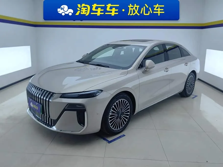 Roewe M7 DMH 2026 из Китая — купить под ключ