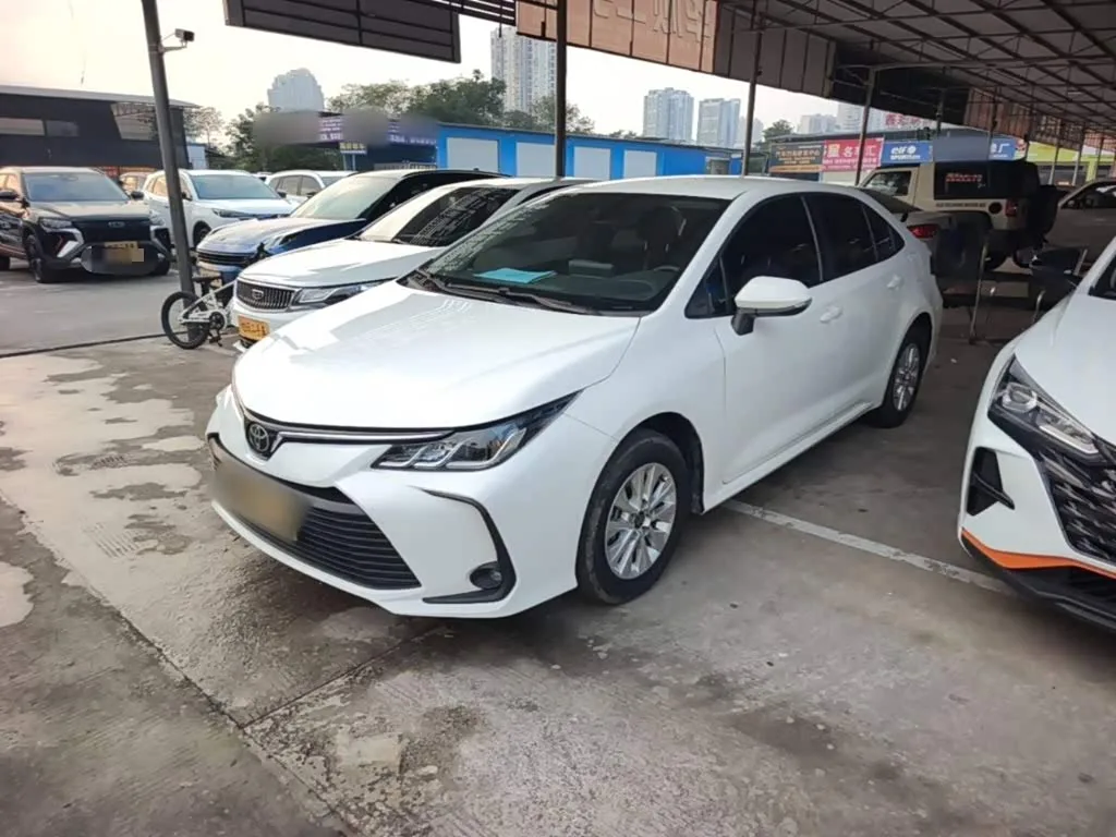 Toyota Corolla 2023 из Китая — купить под ключ