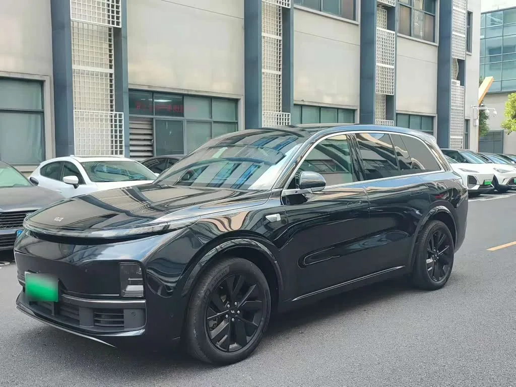 LiXiang L8 2024 из Китая — купить под ключ