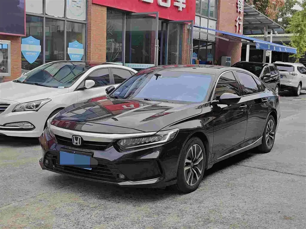 Honda Inspire 2023 из Китая — купить под ключ