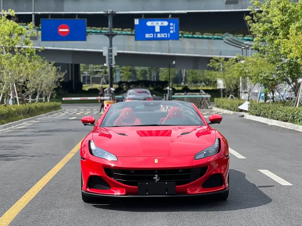Ferrari Portofino 2023 из Китая — купить под ключ