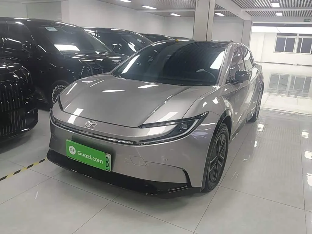 Toyota bZ5 2026 из Китая — купить под ключ