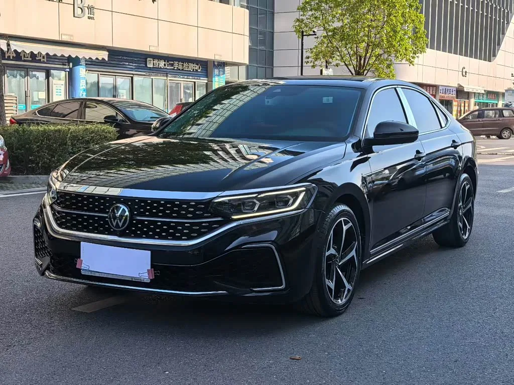 Volkswagen Passat 2024 из Китая — купить под ключ