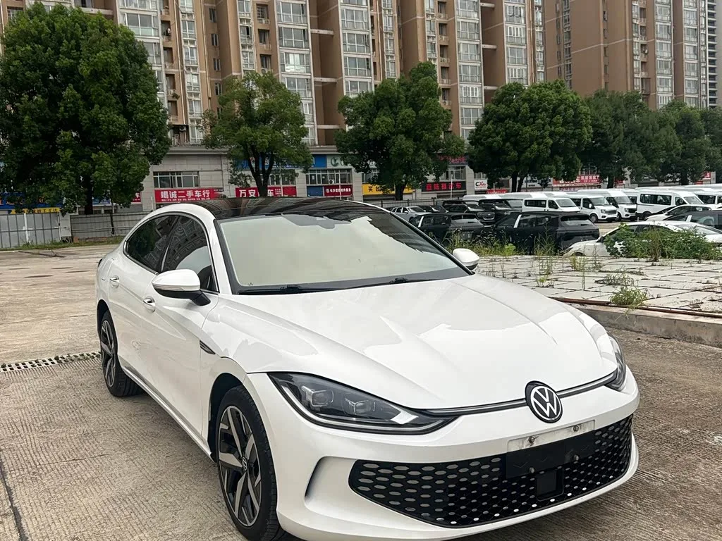 Volkswagen Lamando L 2022 из Китая — купить под ключ