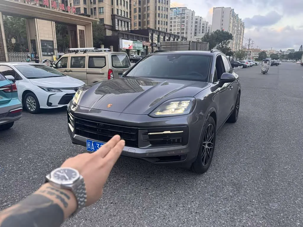 Porsche Cayenne 2026 из Китая — купить под ключ
