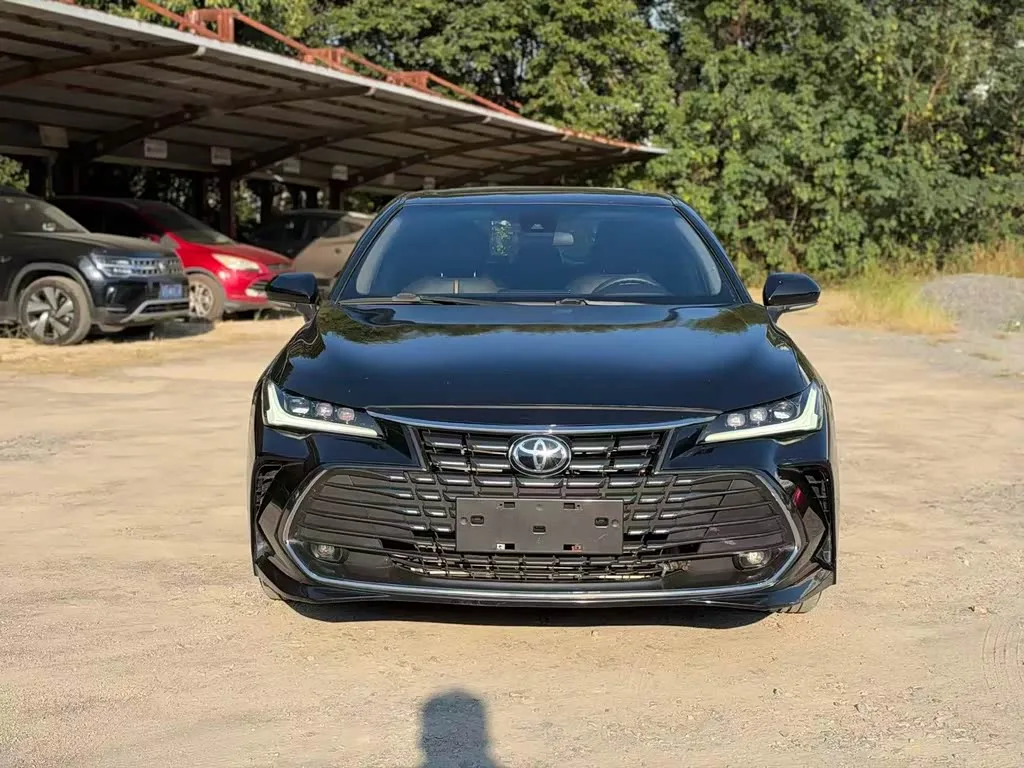 Toyota Avalon 2023 из Китая — купить под ключ