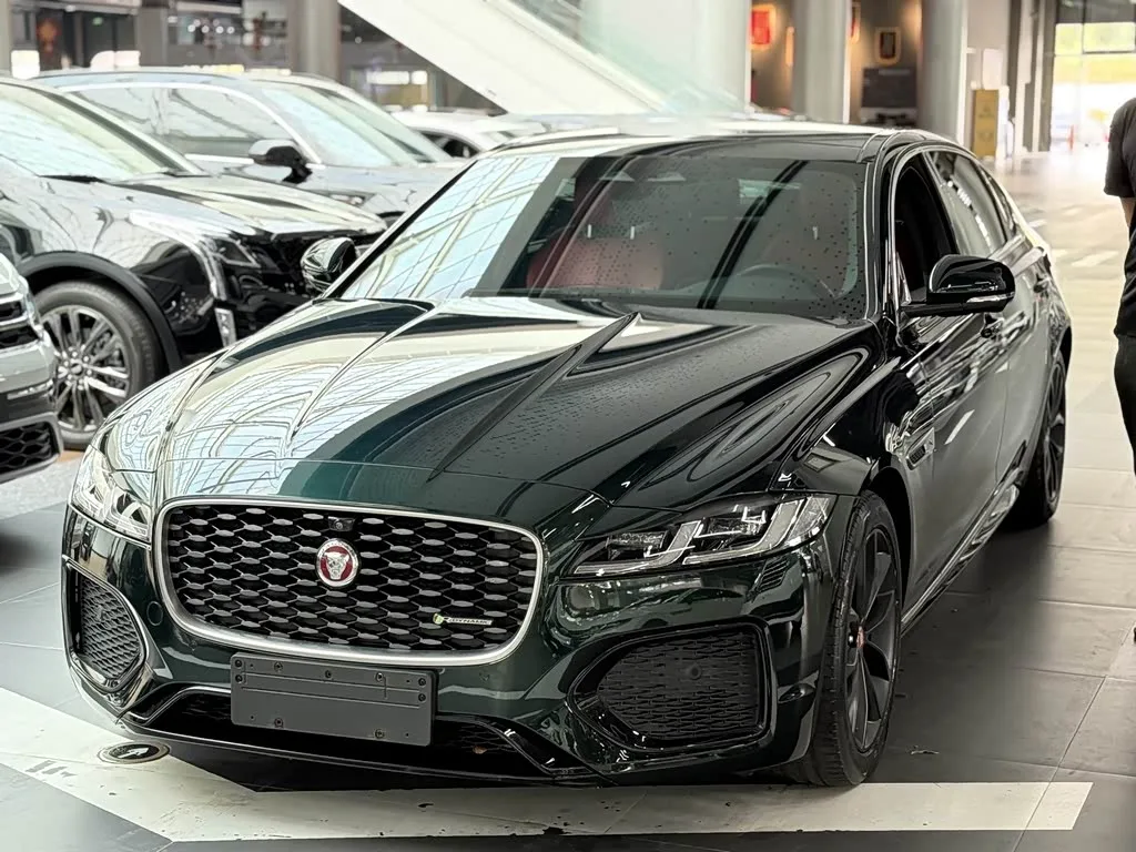 Jaguar XF L 2023 из Китая — купить под ключ