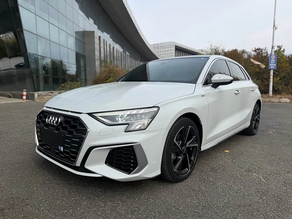 Audi A3 2023 из Китая — купить под ключ