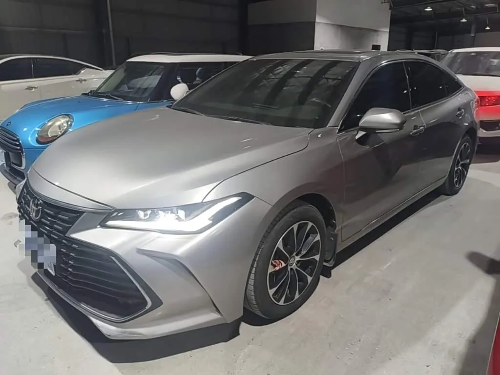 Toyota Avalon 2023 из Китая — купить под ключ