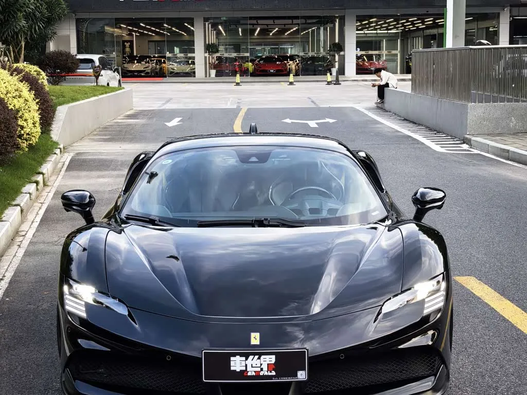 Ferrari SF90 2024 из Китая — купить под ключ