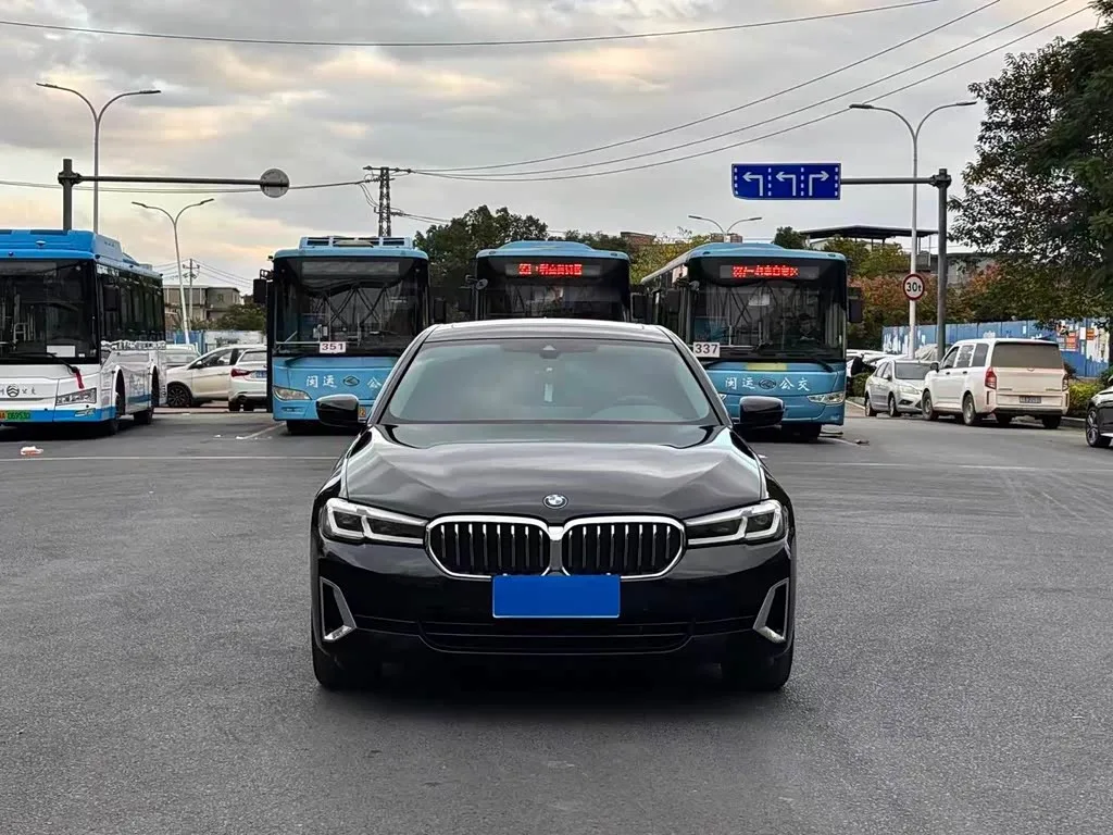 BMW 5 Series 2022 из Китая — купить под ключ