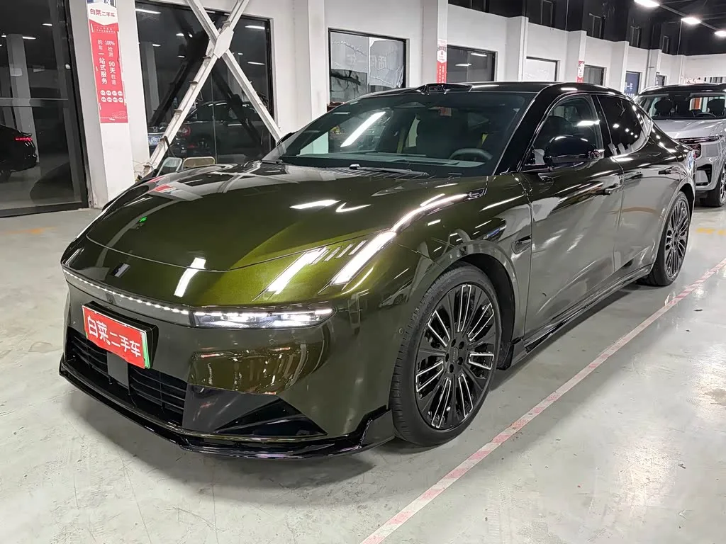 Lynk & Co 30 EM-P Hybrid 2025 из Китая — купить под ключ