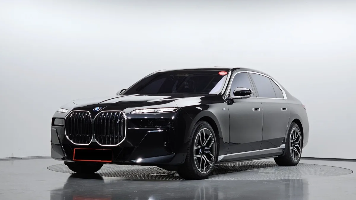 BMW i7 2023 из Кореи — купить под ключ