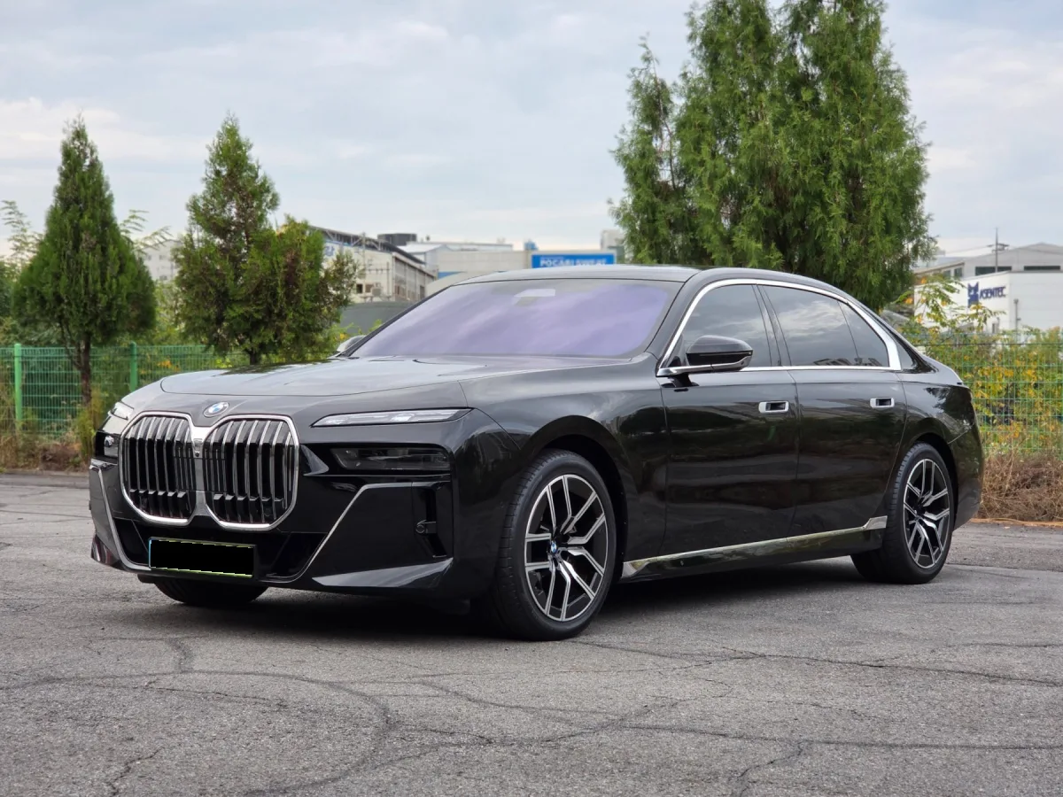 BMW 7 Series 2025 из Кореи — купить под ключ