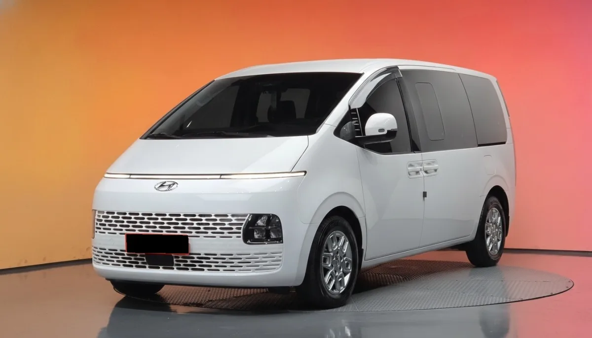 Hyundai Staria 2023 из Кореи — купить под ключ