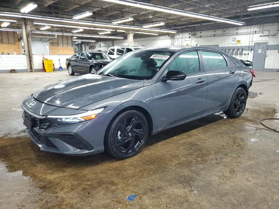 Hyundai Elantra 2026 из США — купить под ключ