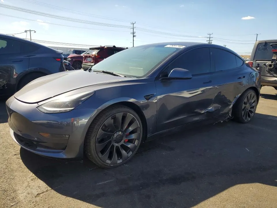 Tesla Model 3 2023 из США — купить под ключ