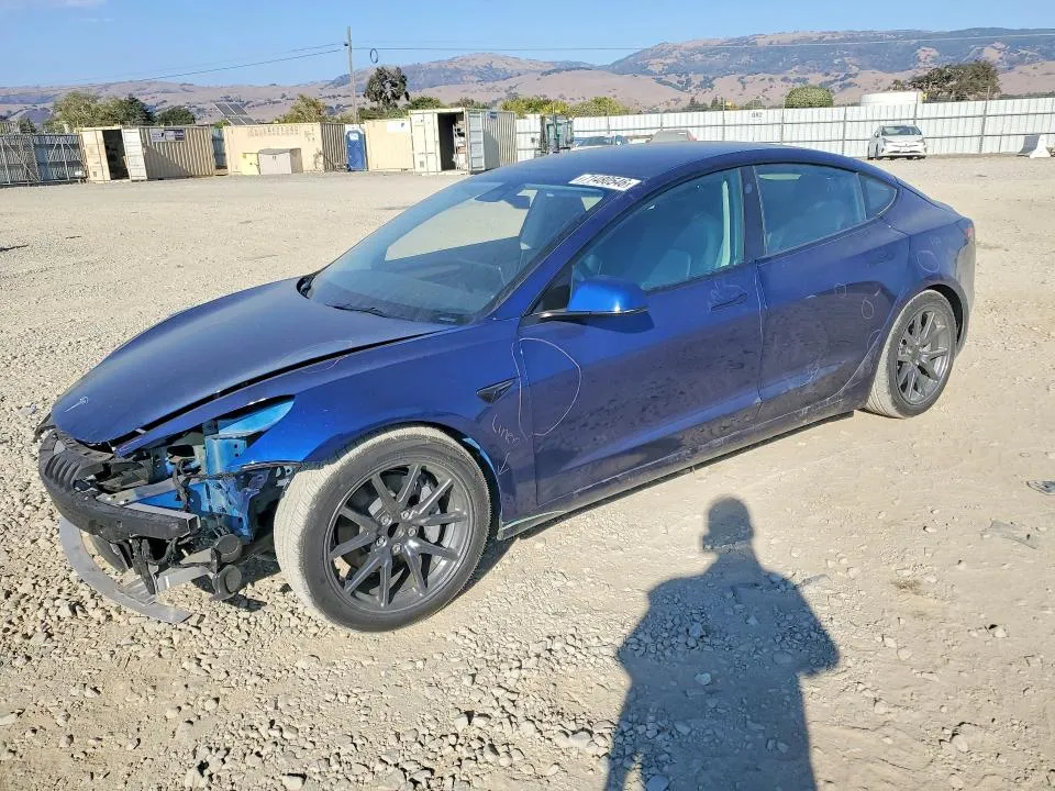 Tesla Model 3 2023 из США — купить под ключ