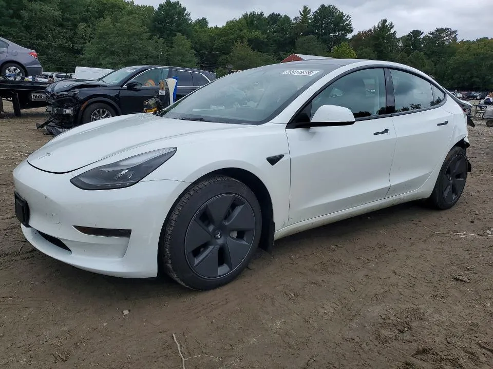 Tesla Model 3 2023 из США — купить под ключ