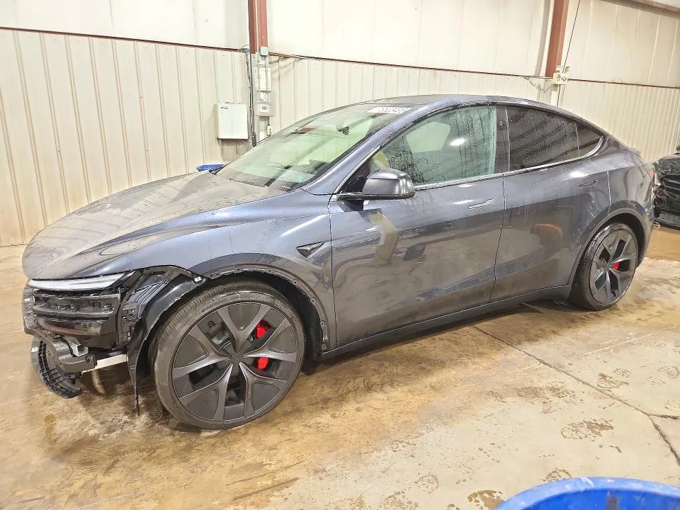 Tesla Model Y 2026 из США — купить под ключ