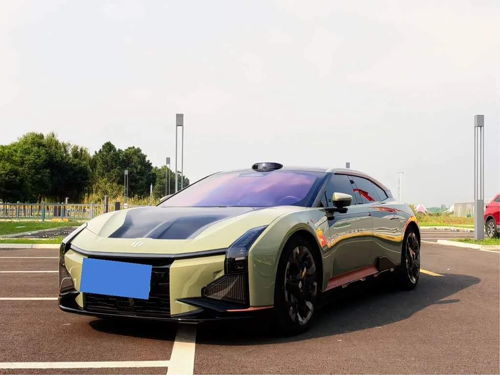 HiPhi Z 2023 из Китая — купить под ключ