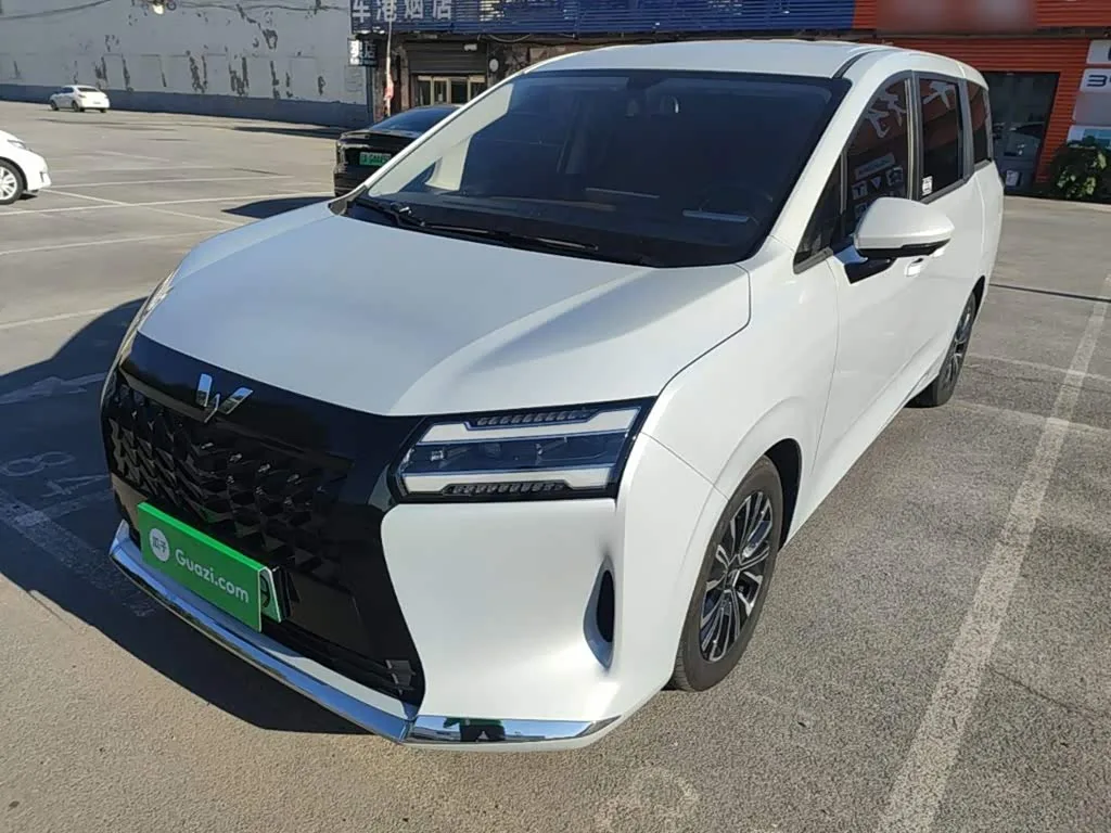 Wuling Starlight 730 Hybrid/EV 2025 из Китая — купить под ключ